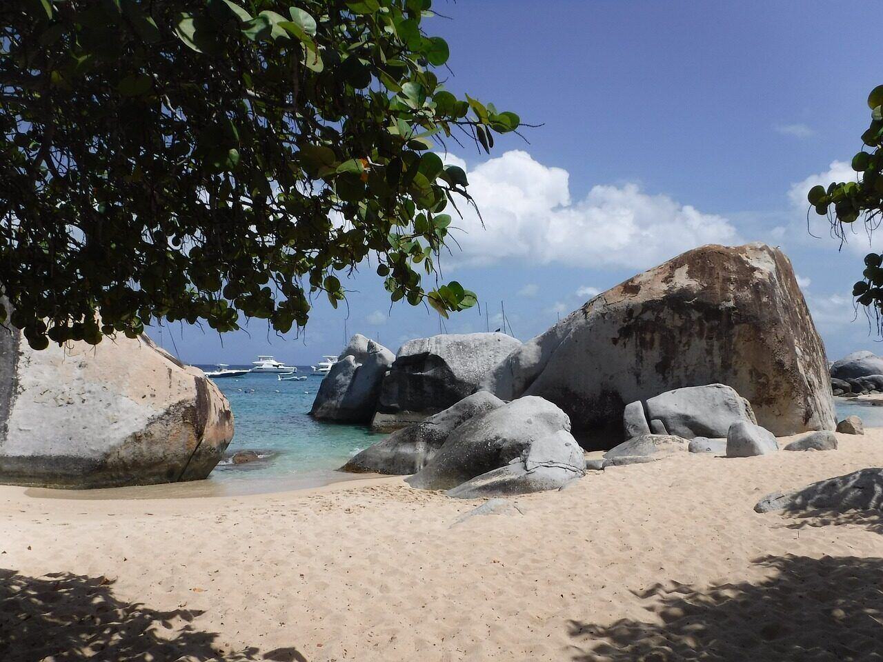 Granite boulders, The Baths, Virgin Gorda