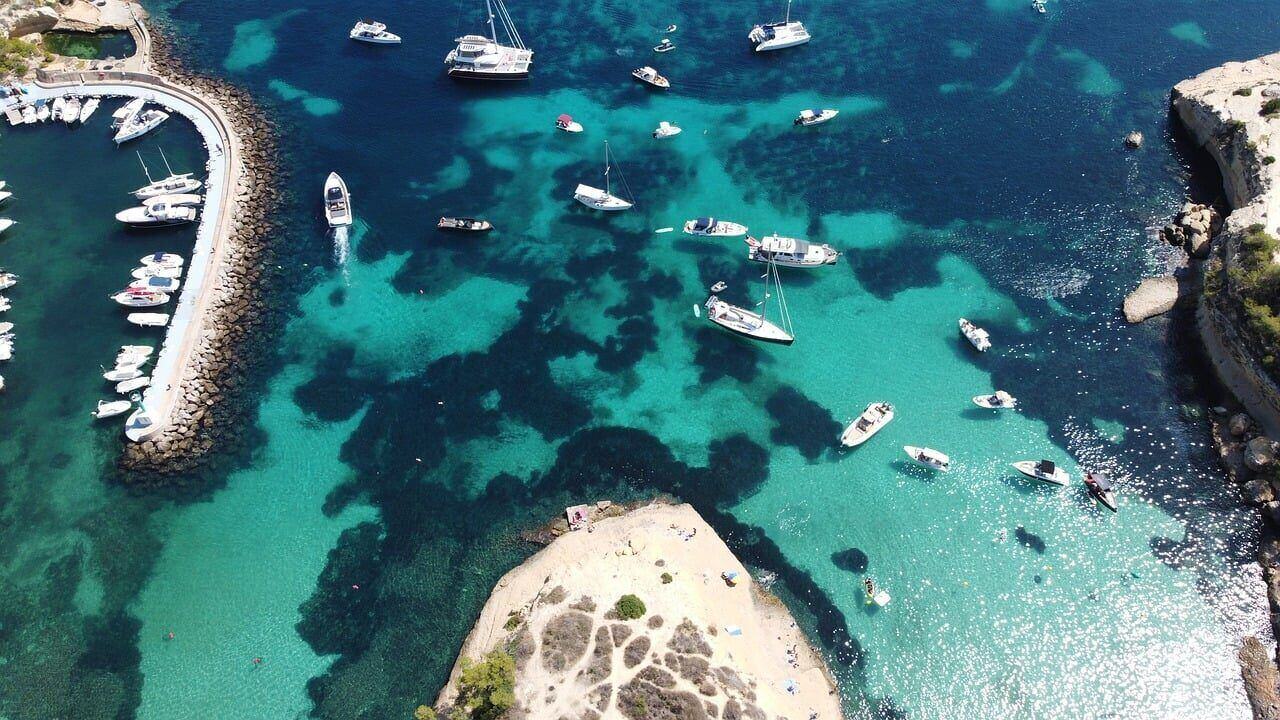 Last-Minute Yacht Charters